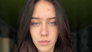 Free Nude LonnieGirling