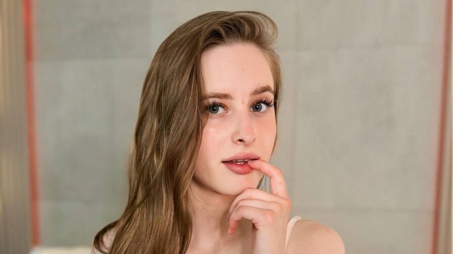 LoraVale Nude