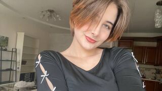 Free Nude LorettaBeer