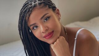 Free Nude LoreyHamilton