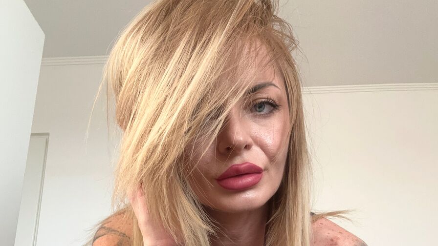 LoryTatt Nude