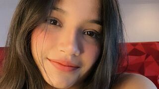 Free Nude LuciaVegas