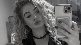 Free Nude LucilePapke