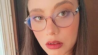 Free Nude MadeCristine