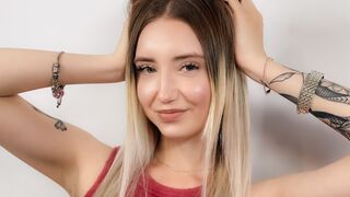 Free Nude MadelineStickels
