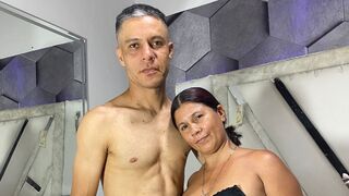 Free Nude MadisonAndBennet