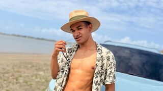 Free Nude MaikolWilsom