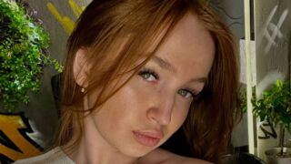 Free Nude MaireKraebel