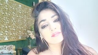 Free Nude MalaikaJanoon
