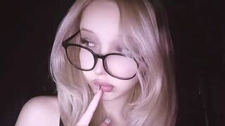 Free Nude MaoqiBeverly