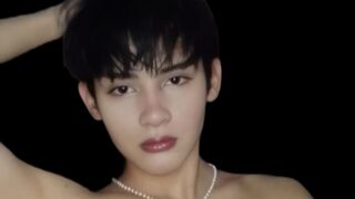 Free Nude MathiasGreen