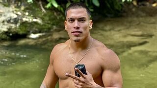 Free Nude MaxMayerss