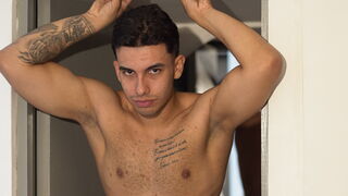 Free Nude MaximoGuzman
