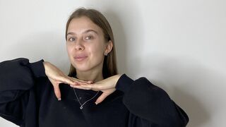 Free Nude MelaniHuelsman