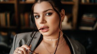 Free Nude MelaniaCarter