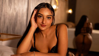 Free Nude MelodyBetancourt