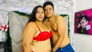 Free Nude MiaAndKyle