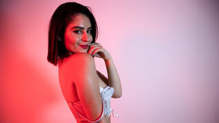 Free Nude MiaMartinez