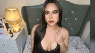 Free Nude MicaellaSlay