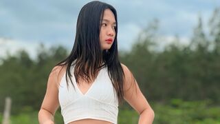 Free Nude MikkaSalamanca