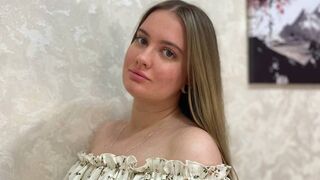 Free Nude MilaCarters