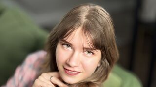 Free Nude MilaMaelis