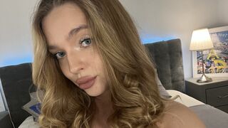 Free Nude MilaSenn