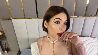Free Nude MinaAustin