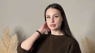 Free Nude MinaDepace