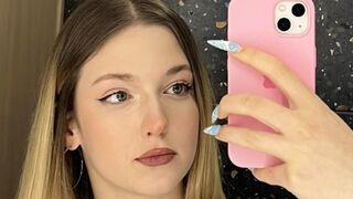 Free Nude MinervaMatzek