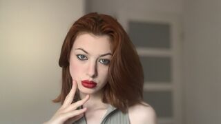 Free Nude MiraKaine