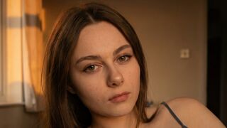 Free Nude MireyaElowen