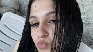 Free Nude MiriamJose