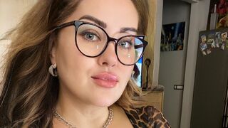 Free Nude MommyGoddess