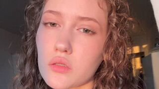 Free Nude MyrnaCarozza