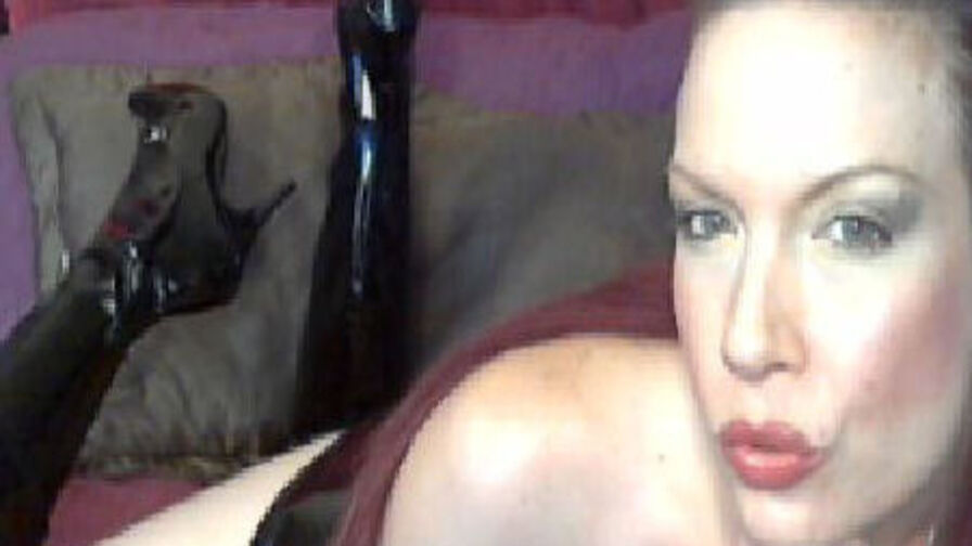 MzQueenMarleen Nude