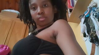 Free Nude NaiyobiRae