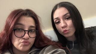 Free Nude NatyAndZoe