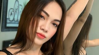 Free Nude NicoleThomphson