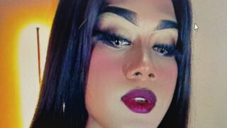 Free Nude NicoleeSora