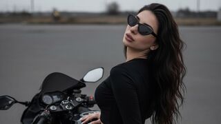 Free Nude NikaBlekmun