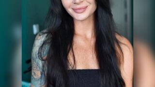 Free Nude NikiVeronika