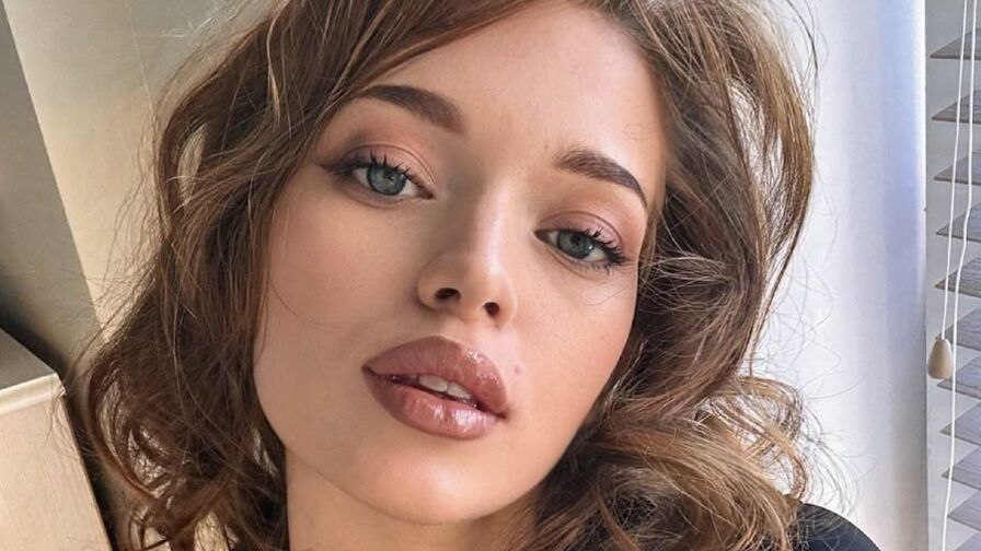 OliviaFlexy Nude