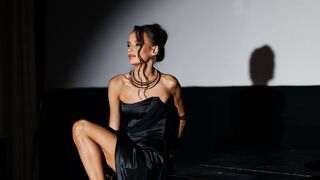 Free Nude OliviaMuur