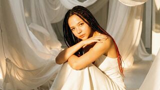 Free Nude OliviaReeves