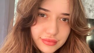 Free Nude OliviaRegenin