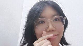 Free Nude OonYisheen