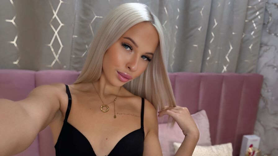 PollyElfi Nude