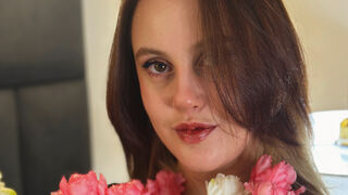 Free Nude RaeBennett