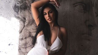 Free Nude RaysaRosse